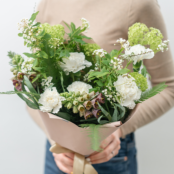 White and Green Country Bouquet